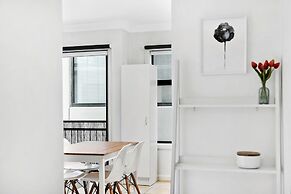 SIENNA, 1BDR South Melbourne Apartment