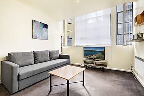 SIENNA, 1BDR South Melbourne Apartment