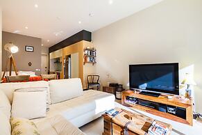 TENNYSON, Richmond Studio Apartment