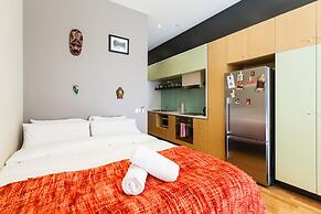 TENNYSON, Richmond Studio Apartment