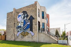 Mccormick Place Guest House