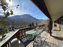 Chimney Rock Inn