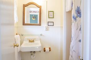 Chimney Rock Inn