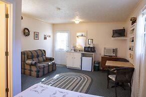 Chimney Rock Inn