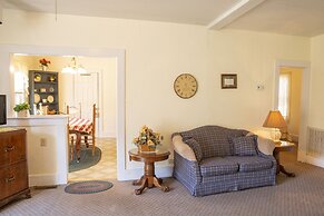 Chimney Rock Inn