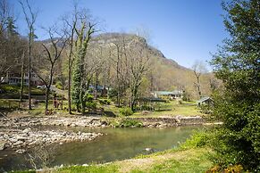 Chimney Rock Inn