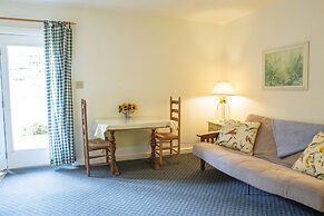 Chimney Rock Inn