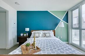 Comfy Lakeside Home by Skydome