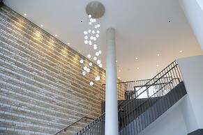 Pontoon Dock Apartment