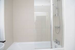 Pontoon Dock Apartment