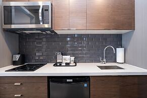 Sandman Signature St. John's Hotel