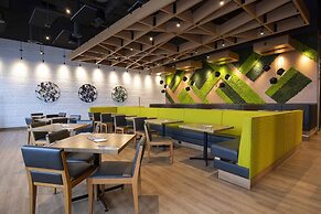 Sandman Signature St. John's Hotel