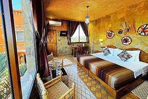 Riad Chay & Boutique