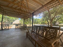 Yala Lake View Cabanas