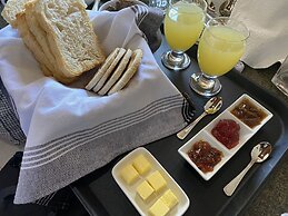 Yala Lake View Cabanas