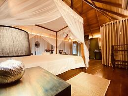 Yala Lake View Cabanas