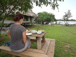 Yala Lake View Cabanas