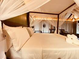 Yala Lake View Cabanas