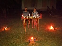 Yala Lake View Cabanas