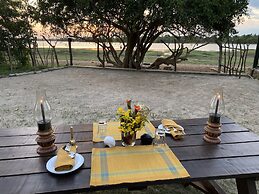 Yala Lake View Cabanas