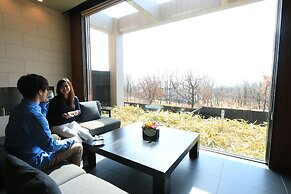 The Guernsey Hotel & Resort