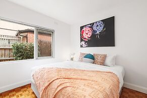 Balcony Retreat Apartment by Ready Set Host