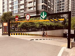High-floor River-view Apartment