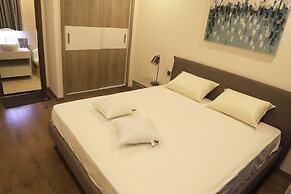 High-floor River-view Apartment