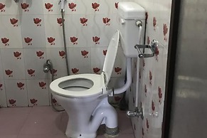 Lakeside Backpackers Hostel