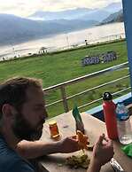 Lakeside Backpackers Hostel