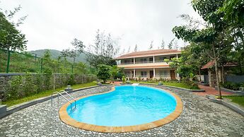 SR Jungle Resort