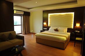 Castle International Premium Hotel