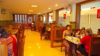 Castle International Premium Hotel