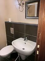 Cozy Dair Ghbar Apartments