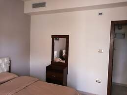 Cozy Dair Ghbar Apartments