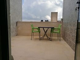 Cozy Dair Ghbar Apartments