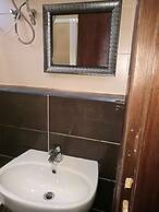 Cozy Dair Ghbar Apartments