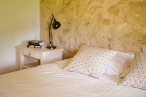 Le Galinier, Lourmarin, a Beaumier Guesthouse