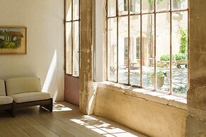 Le Galinier, Lourmarin, a Beaumier Guesthouse