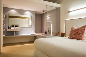 Le Galinier, Lourmarin, a Beaumier Guesthouse