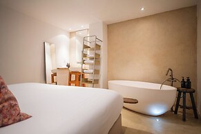 Le Galinier, Lourmarin, a Beaumier Guesthouse
