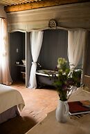 Le Galinier, Lourmarin, a Beaumier Guesthouse
