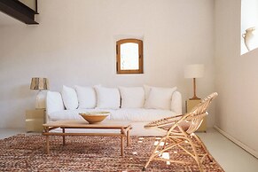 Le Galinier, Lourmarin, a Beaumier Guesthouse