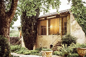 Le Galinier, Lourmarin, a Beaumier Guesthouse