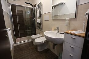 Suite 39 Guest House