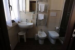 Suite 39 Guest House