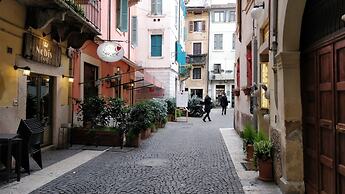 Bright Apartments Verona - Borsari Historical 1