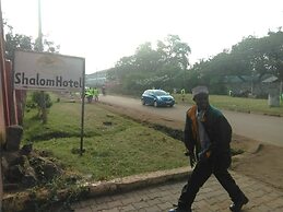 Shalom Hotel