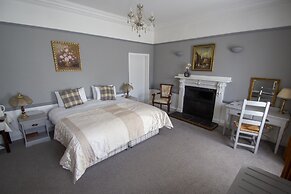 The Murray Arms Hotel