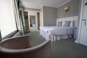 The Murray Arms Hotel